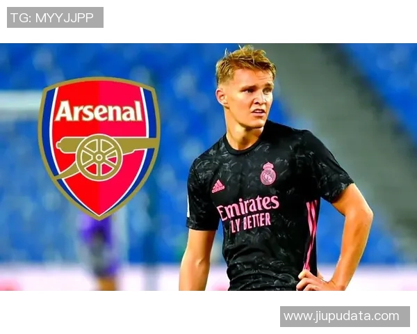 厄德高引领新潮流足球战术解析与未来发展趋势展望